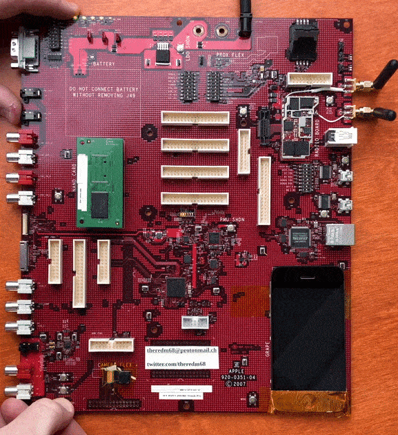 喬布斯打造!初代 iPhone 原型機曝光(圖1) 喬布斯打造!初代 iPhone 原型機曝光(圖1)